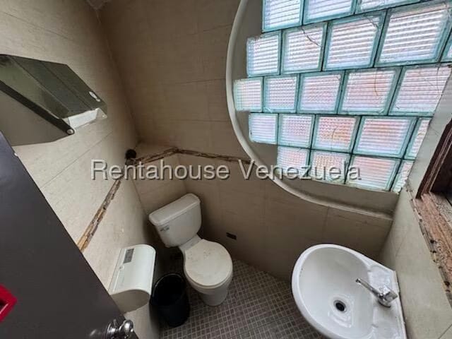 Comercial (Local Comercial) en Venta en El Hatillo, Distrito Metropolitano - 38