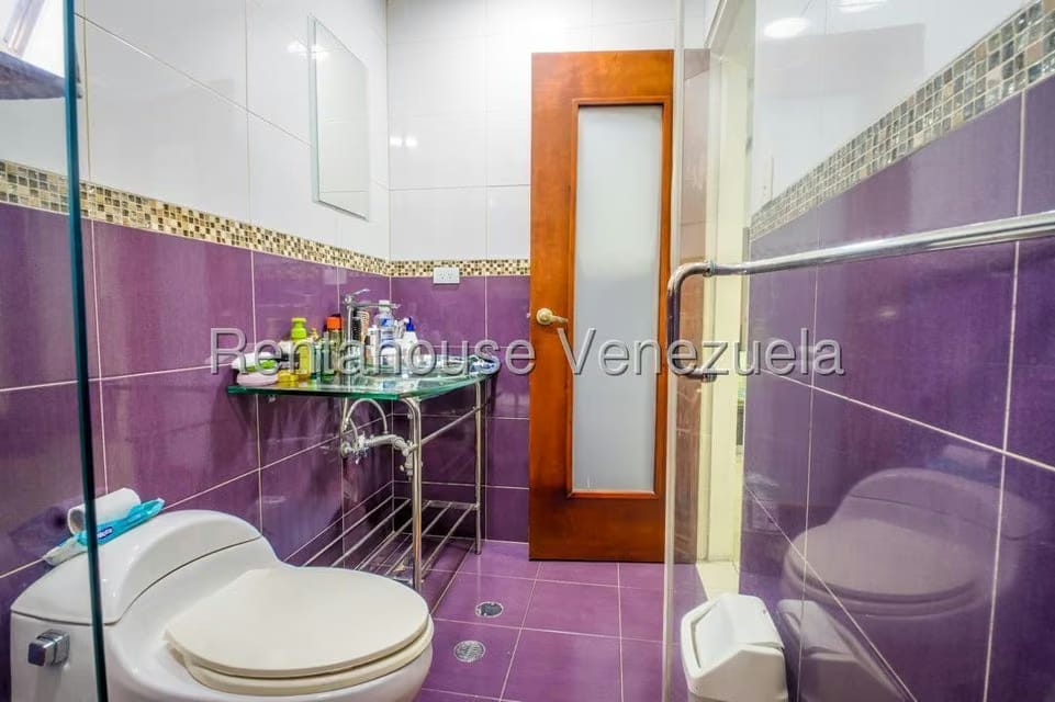 Apartamento (Penthouse) en Venta en Los Chaguaramos, Distrito Metropolitano - 25