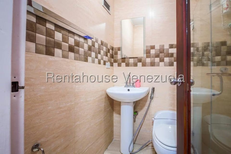Apartamento (Penthouse) en Venta en Los Chaguaramos, Distrito Metropolitano - 27