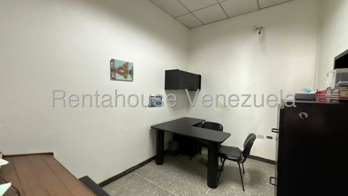 Comercial (Local Comercial) en Venta en Centro, Lara - 23