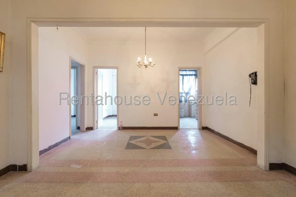 Comercial (Local Comercial) en Venta en Parroquia San Jose, Distrito Metropolitano - 16