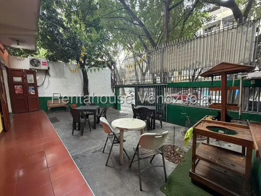Comercial (Local Comercial) en Venta en Parroquia San Jose, Distrito Metropolitano - 8