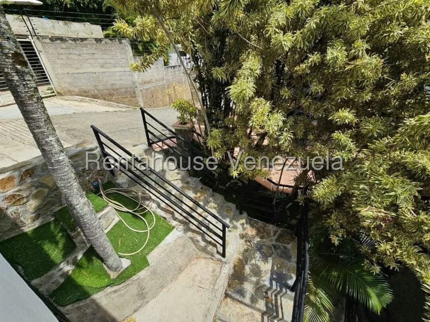 Casa (Multipes Niveles) en Venta en Lomas de La Lagunita, Distrito Metropolitano - 5