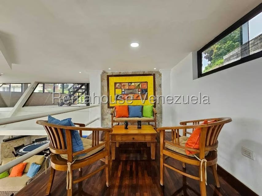 Casa (Multipes Niveles) en Venta en Lomas de La Lagunita, Distrito Metropolitano - 44