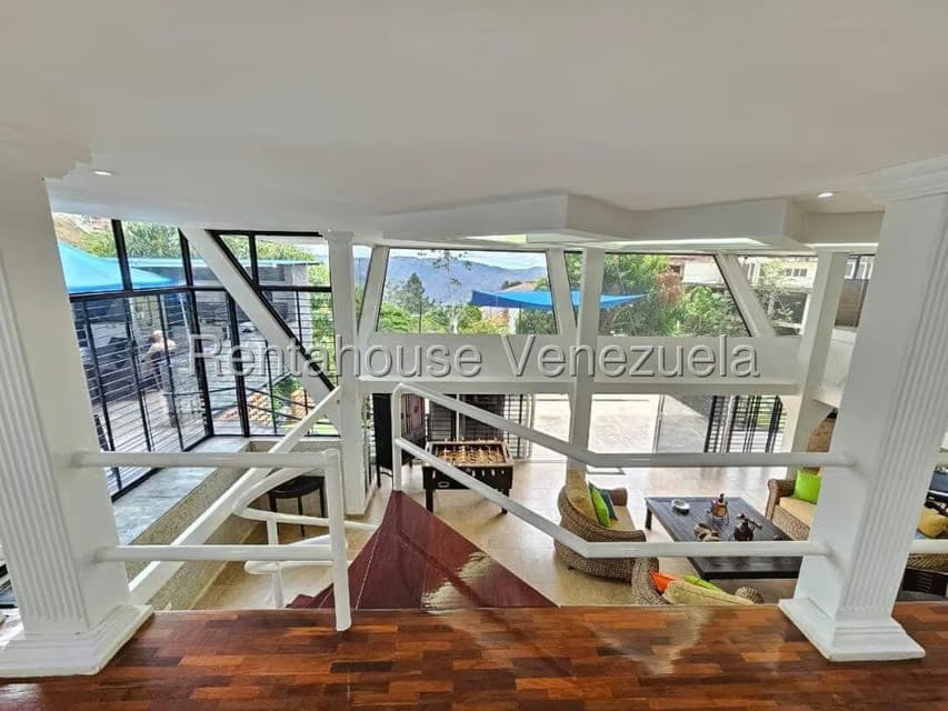 Casa (Multipes Niveles) en Venta en Lomas de La Lagunita, Distrito Metropolitano - 46