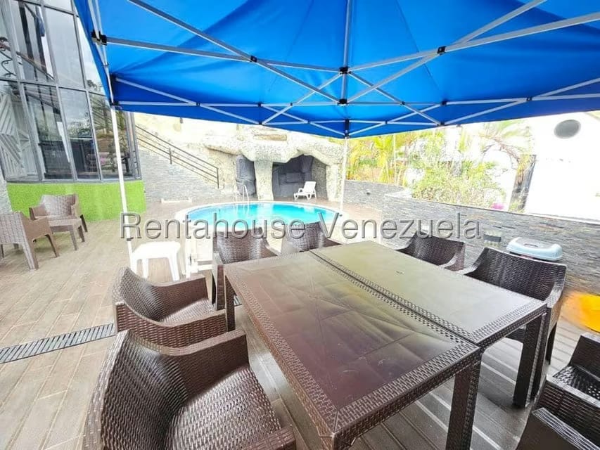 Casa (Multipes Niveles) en Venta en Lomas de La Lagunita, Distrito Metropolitano - 67