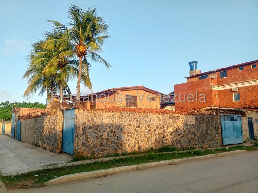 Comercial (Posada) en Venta en Playa Norte, Falcon