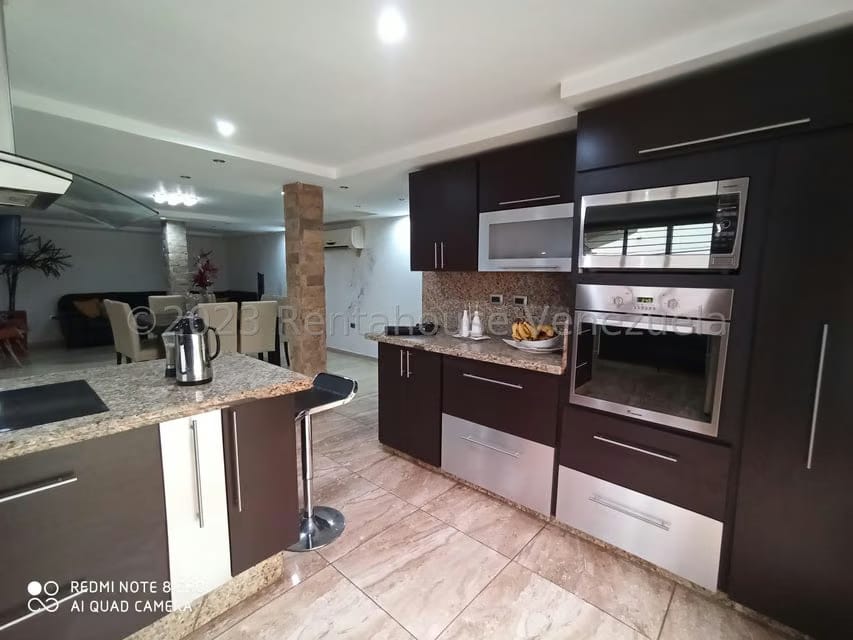 Townhouse (Multiples Niveles) en Venta en Santa Rosalia, Aragua - 24