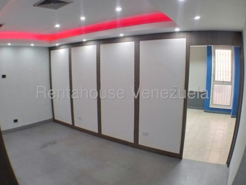 Comercial (Local Comercial) en Alquiler en Los Ruices, Distrito Metropolitano - 13