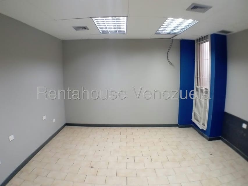 Comercial (Local Comercial) en Alquiler en Los Ruices, Distrito Metropolitano - 8