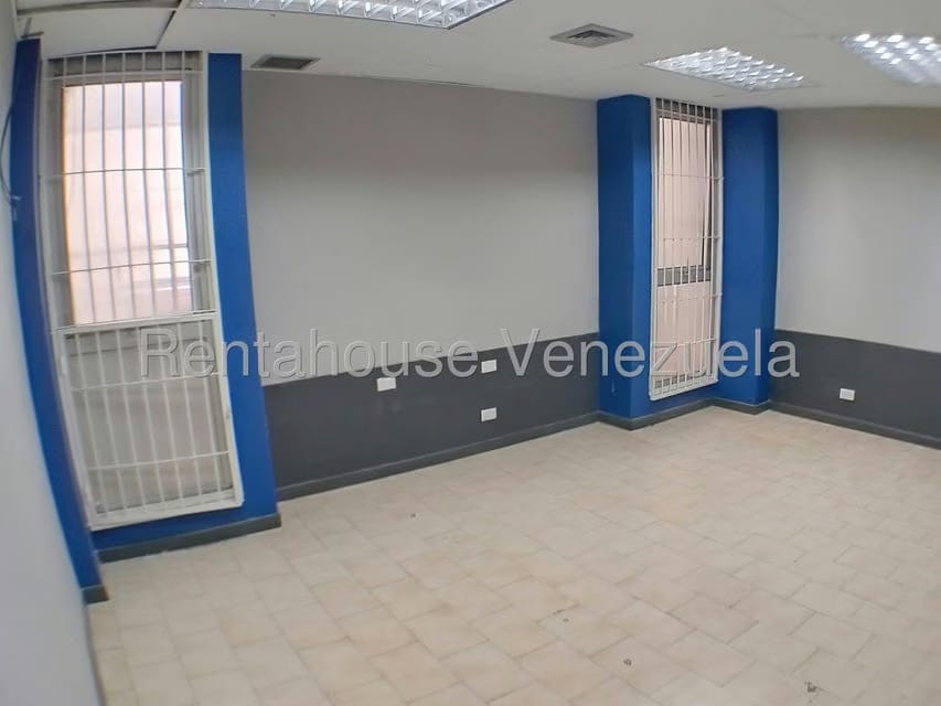 Comercial (Local Comercial) en Alquiler en Los Ruices, Distrito Metropolitano - 9