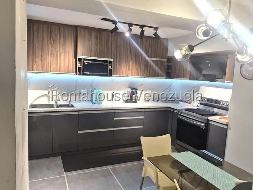 Apartamento (1 Nivel) en Venta en El Cigarral, Distrito Metropolitano - 19