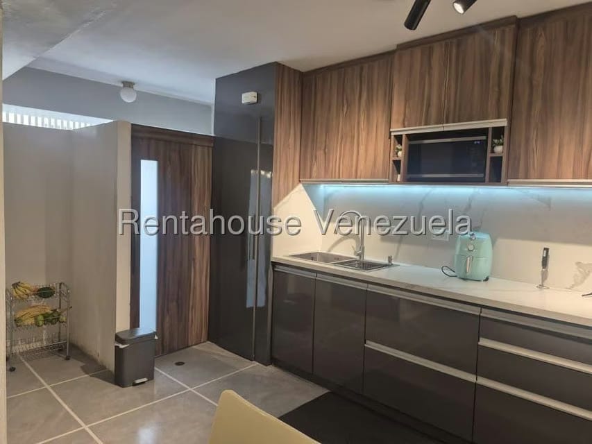 Apartamento (1 Nivel) en Venta en El Cigarral, Distrito Metropolitano - 21