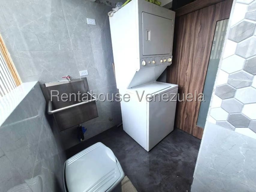 Apartamento (1 Nivel) en Venta en El Cigarral, Distrito Metropolitano - 24