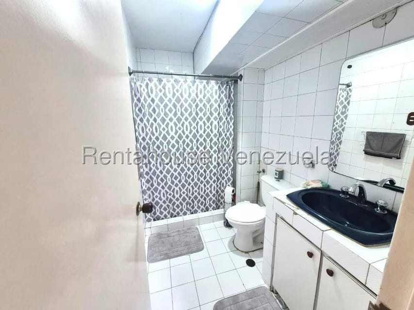 Apartamento (1 Nivel) en Venta en El Cigarral, Distrito Metropolitano - 33