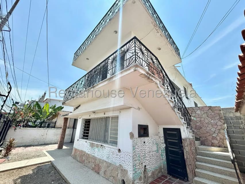Casa (1 Nivel) en Venta en Zona Este, Lara - 32