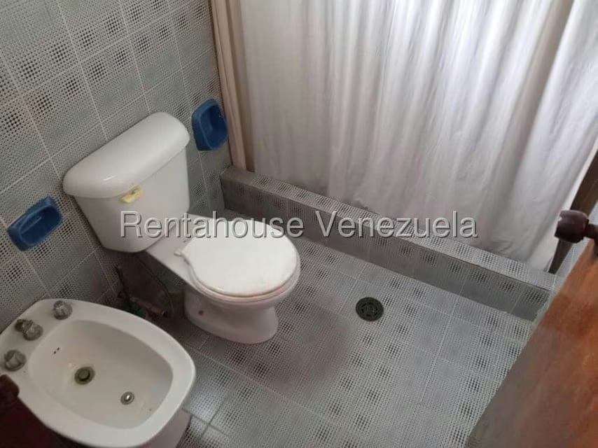 Apartamento (1 Nivel) en Venta en Flor de Mayo, Miranda - 15