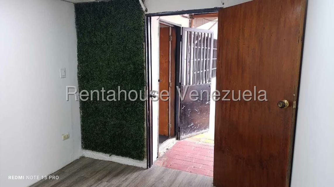 Comercial (Local Comercial) en Alquiler en Colinas de Bello Monte, Distrito Metropolitano - 4
