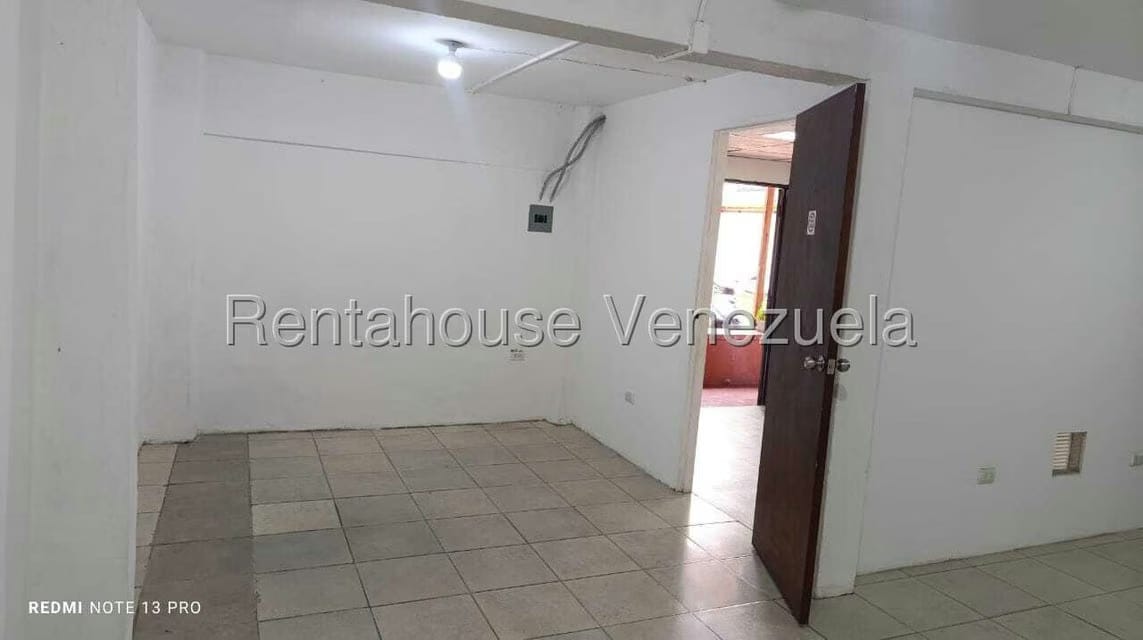 Comercial (Local Comercial) en Alquiler en Colinas de Bello Monte, Distrito Metropolitano - 9