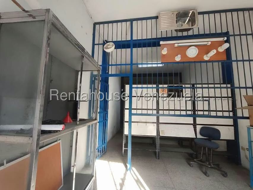 Comercial (Local Comercial) en Alquiler en Centro, Aragua - 3