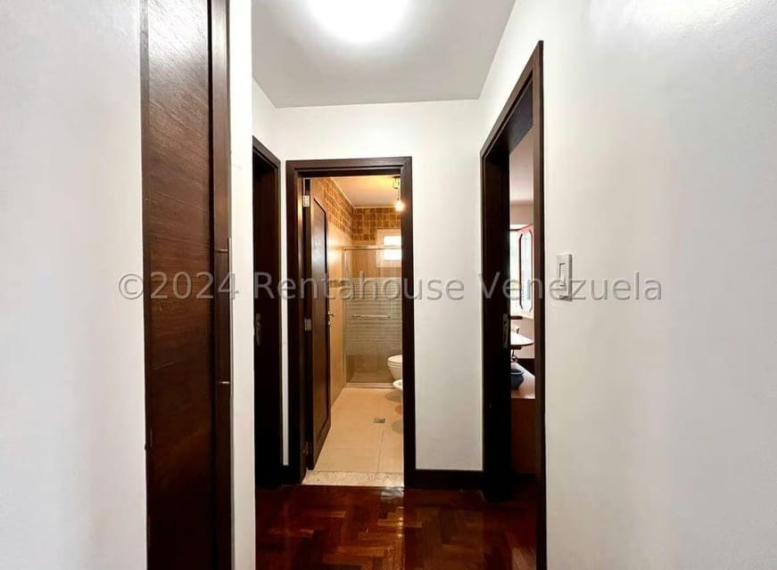 Casa (Multipes Niveles) en Venta en Colinas de Bello Monte, Distrito Metropolitano - 18