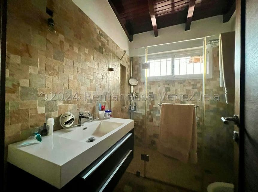 Casa (Multipes Niveles) en Venta en Colinas de Bello Monte, Distrito Metropolitano - 21