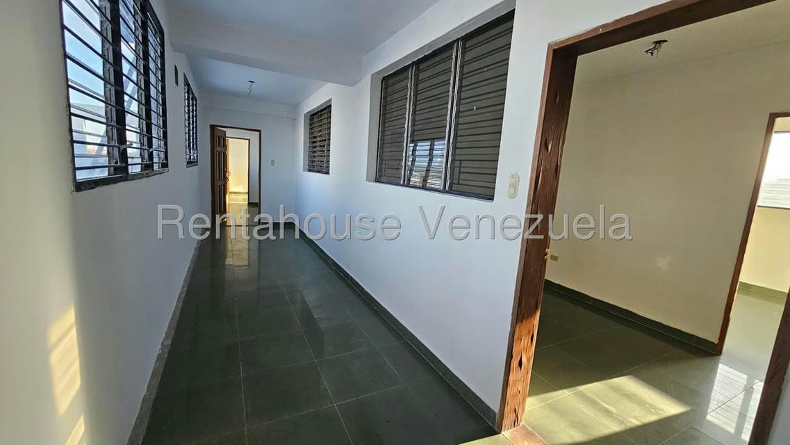 Comercial (Edificio) en Alquiler en Centro, Portuguesa - 15