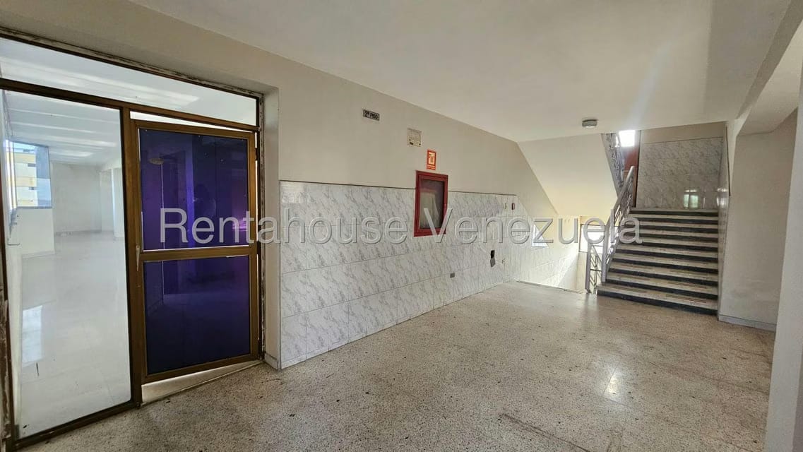 Comercial (Edificio) en Alquiler en Centro, Portuguesa - 17