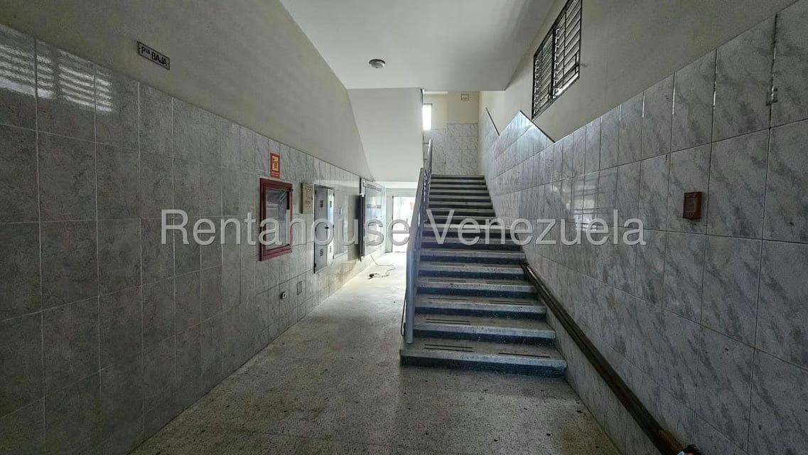 Comercial (Edificio) en Alquiler en Centro, Portuguesa - 7