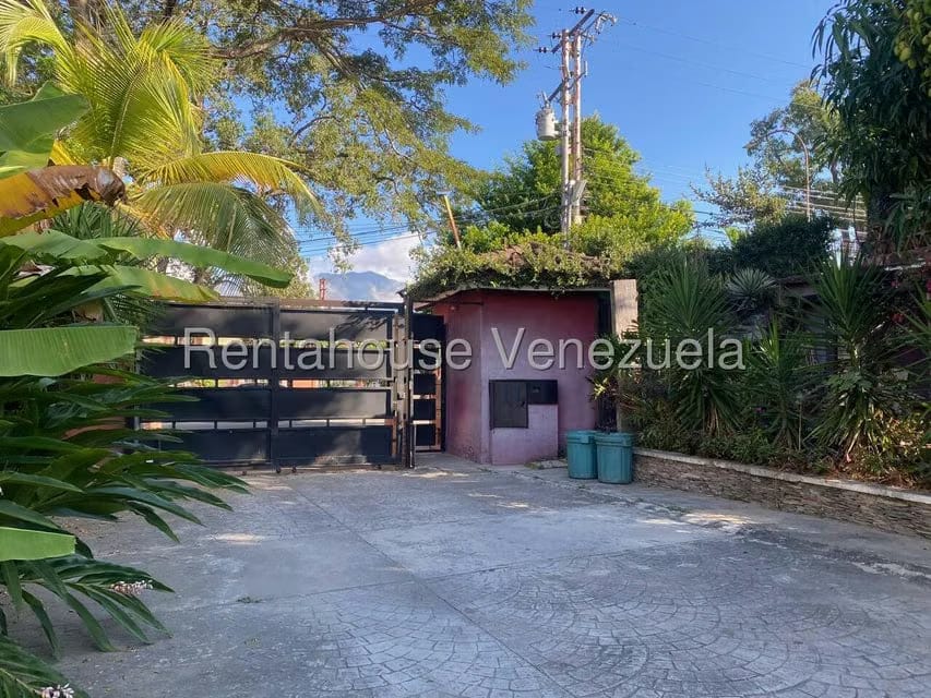 Townhouse (Duplex) en Venta en Monteserino, Carabobo - 2