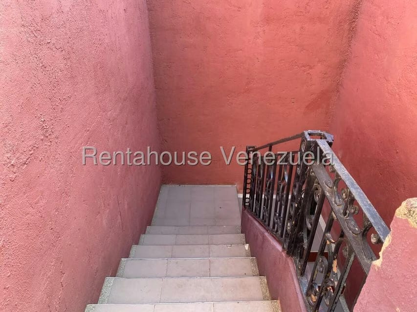 Townhouse (Duplex) en Venta en Monteserino, Carabobo - 57