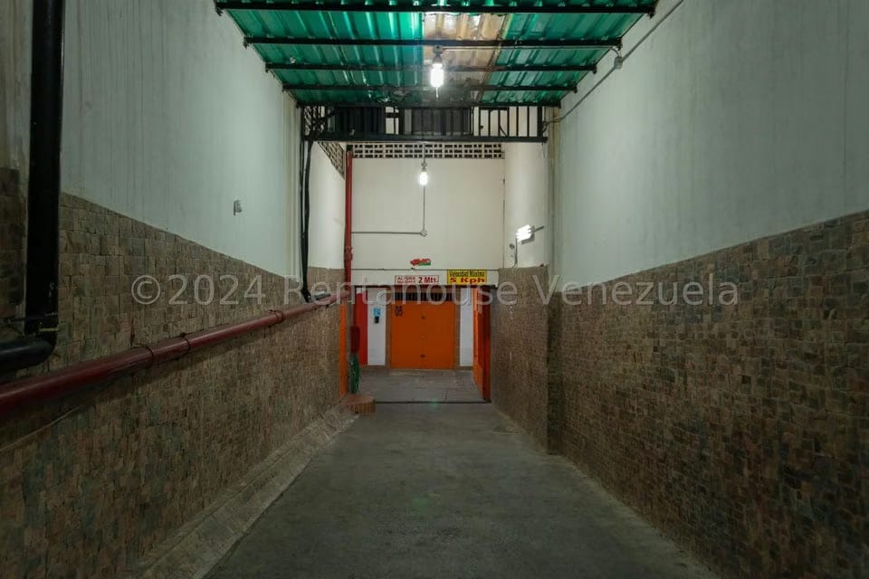 Comercial (Local Comercial) en Venta en La Candelaria, Distrito Metropolitano - 2