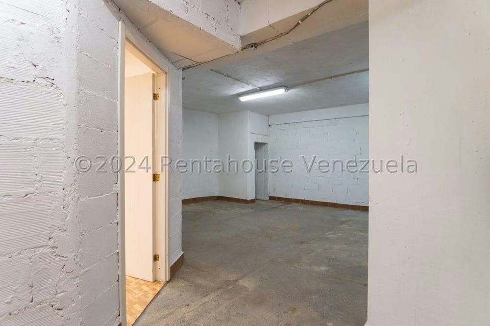 Comercial (Local Comercial) en Venta en La Candelaria, Distrito Metropolitano - 23