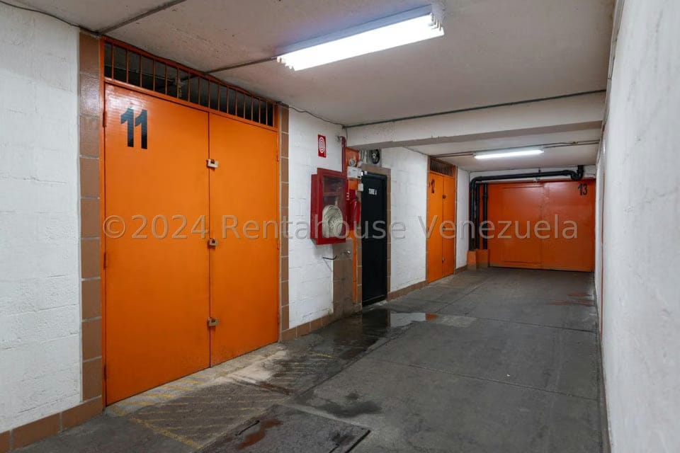 Comercial (Local Comercial) en Venta en La Candelaria, Distrito Metropolitano - 32