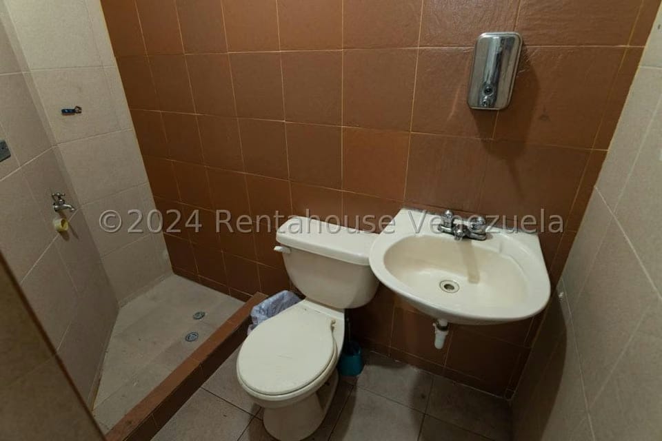 Comercial (Local Comercial) en Venta en La Candelaria, Distrito Metropolitano - 35