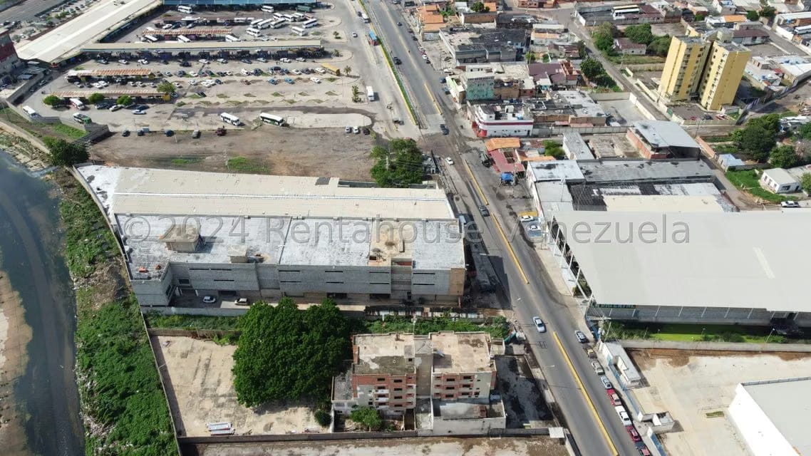 Comercial (Galpon - Deposito) en Venta en Los Haticos, Zulia - 71