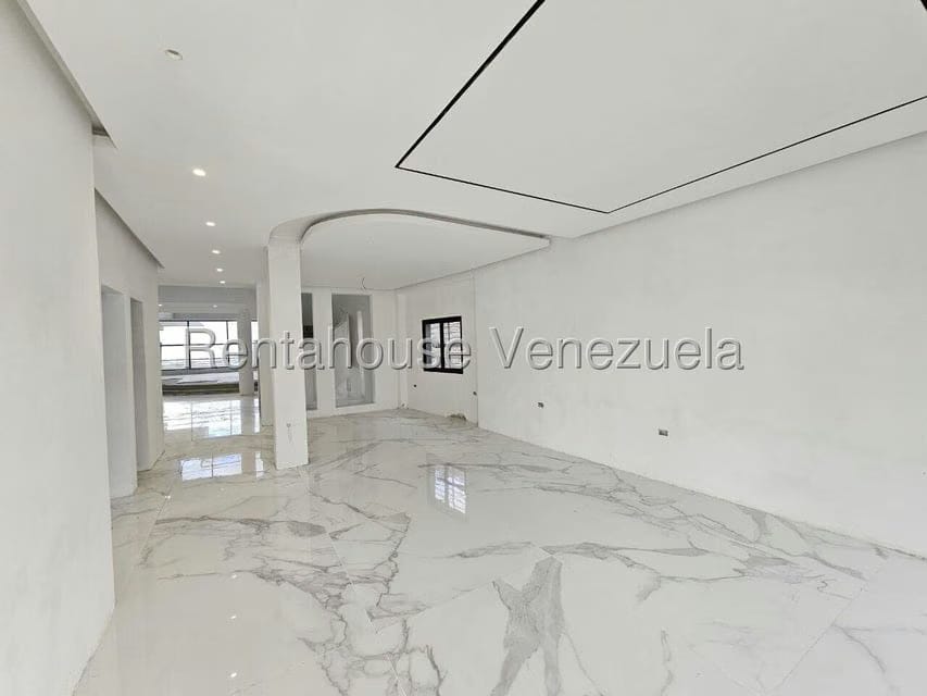 Casa (Multipes Niveles) en Venta en Colinas de Carrizal, Miranda - 12