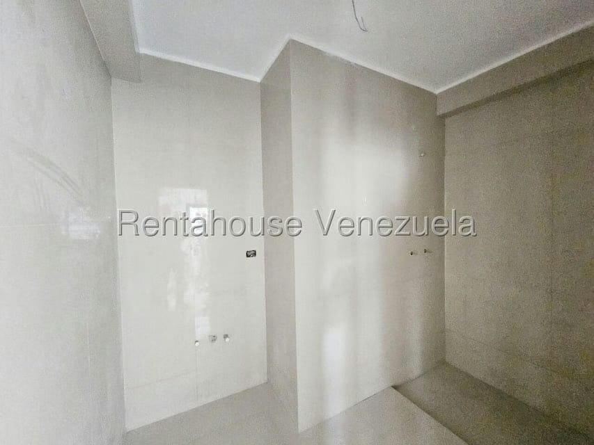 Casa (Multipes Niveles) en Venta en Colinas de Carrizal, Miranda - 25