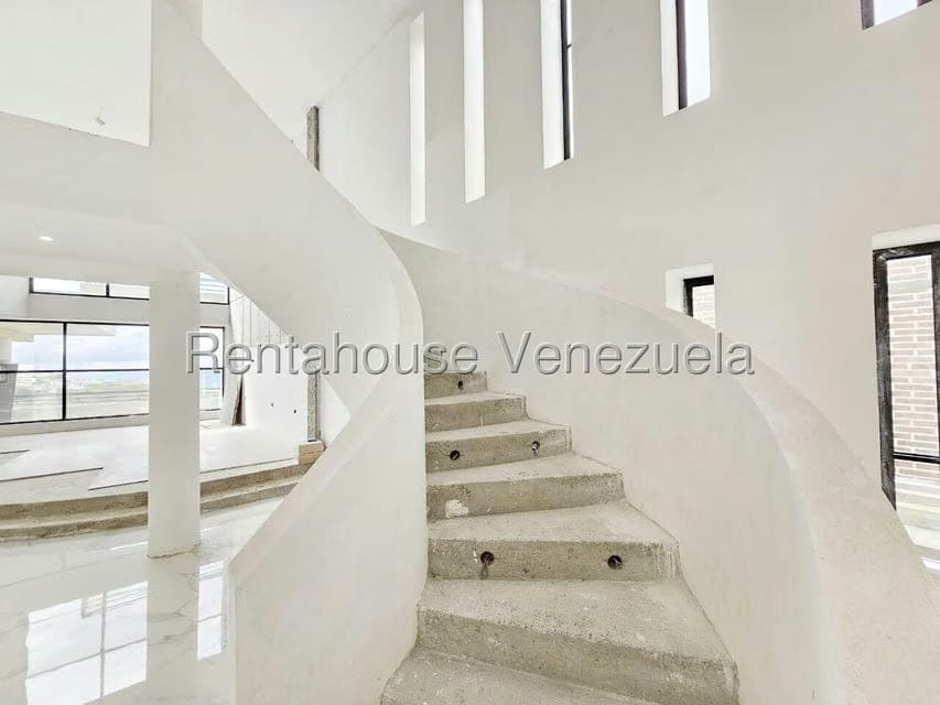 Casa (Multipes Niveles) en Venta en Colinas de Carrizal, Miranda - 35