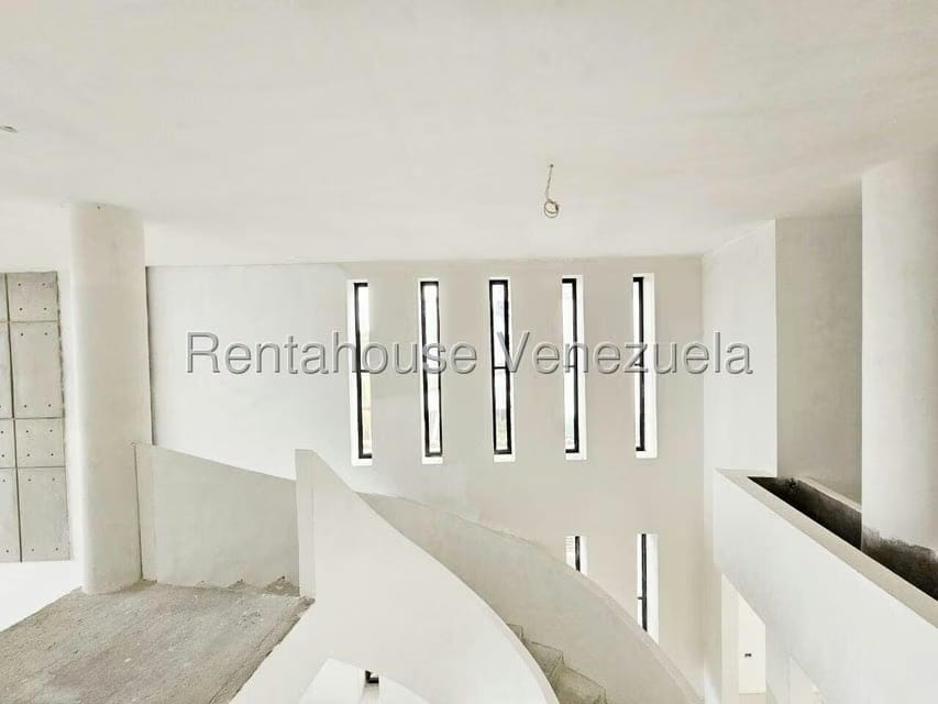 Casa (Multipes Niveles) en Venta en Colinas de Carrizal, Miranda - 36