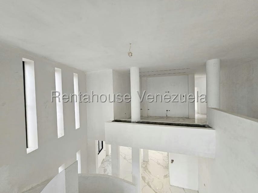 Casa (Multipes Niveles) en Venta en Colinas de Carrizal, Miranda - 39