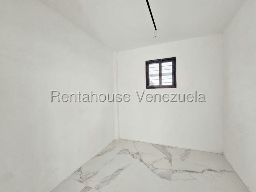 Casa (Multipes Niveles) en Venta en Colinas de Carrizal, Miranda - 41