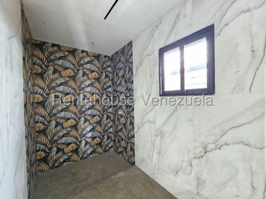 Casa (Multipes Niveles) en Venta en Colinas de Carrizal, Miranda - 43