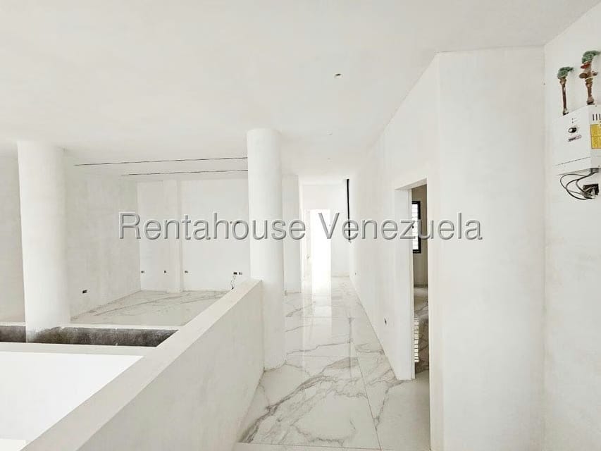 Casa (Multipes Niveles) en Venta en Colinas de Carrizal, Miranda - 50