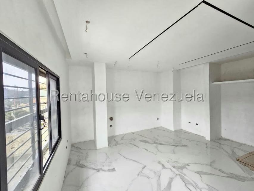 Casa (Multipes Niveles) en Venta en Colinas de Carrizal, Miranda - 57