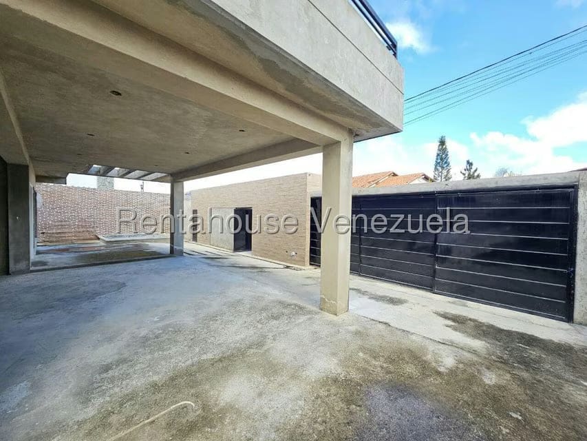 Casa (Multipes Niveles) en Venta en Colinas de Carrizal, Miranda - 8