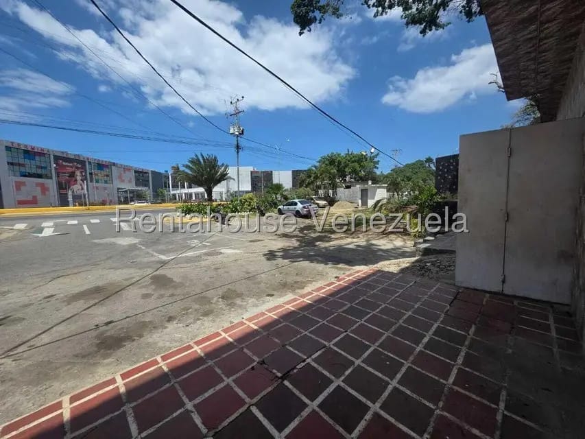 Comercial (Local Comercial) en Alquiler en Mamo, Vargas - 6