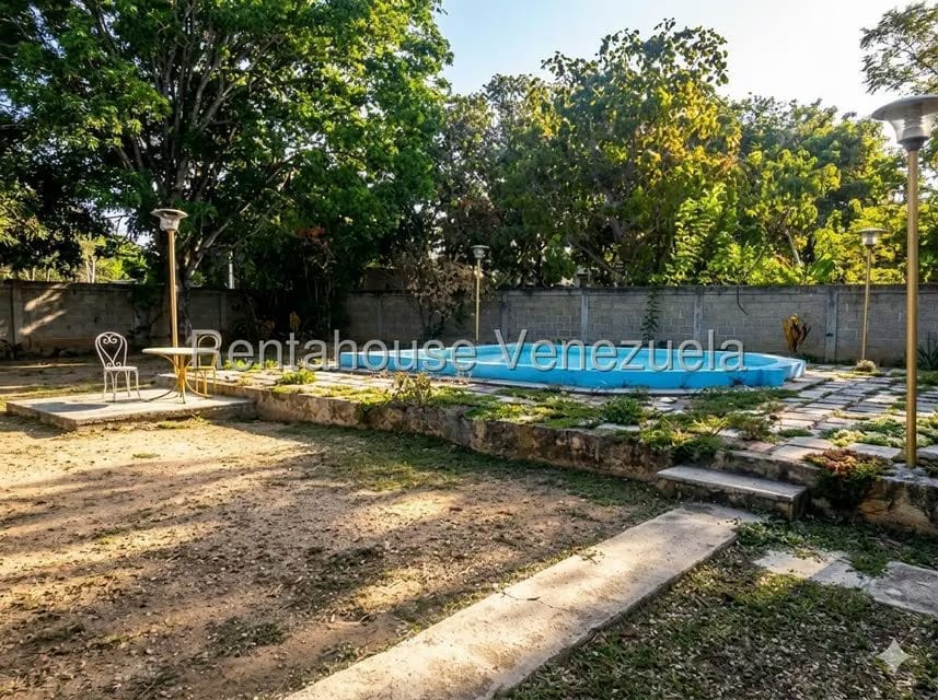 Terreno (Finca) en Venta en Santa Lucia, Miranda - 4