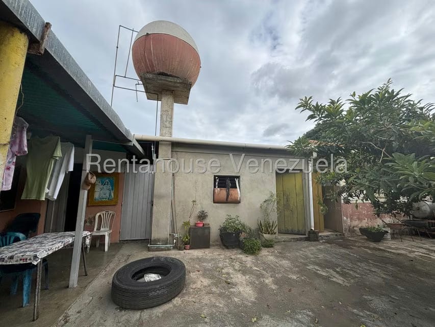 Casa (1 Nivel) en Venta en Zona Oeste, Lara - 25