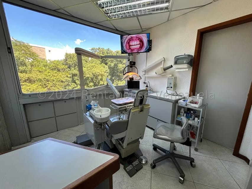 Comercial (Consultorio Medico) en Alquiler en Santa Paula, Distrito Metropolitano - 2